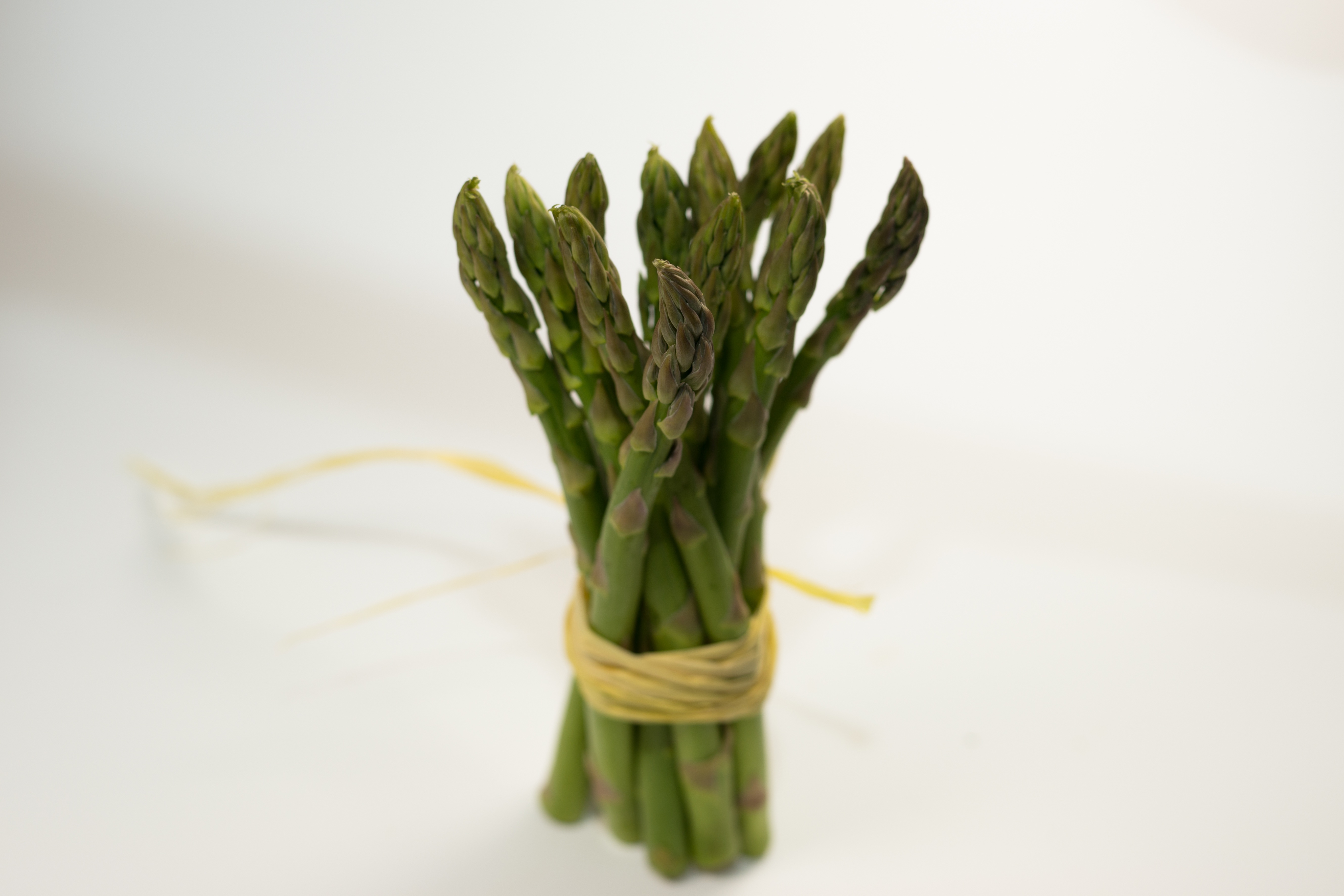 Bundle of asparagus vegetables free image download