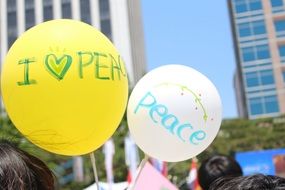 peace balloon