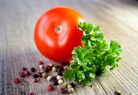 parsley, tomato and peppercorns