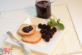 blackberries jam with bread