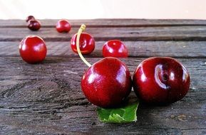 delicious sweet cherries