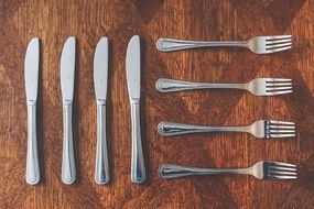 Four knifes and four forks