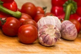 organic garlic and tomatoes