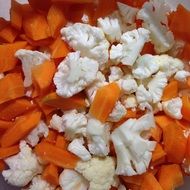 carrots cauliflower