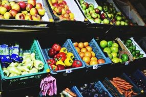 supermarket fruits vegetables food