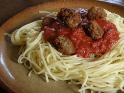 spaghetti with tomato sauce and meatballs