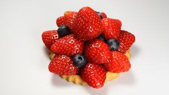 tart with strawberries and blueberries