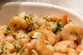 shrimps with dressing