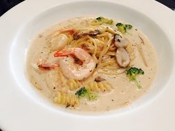 seafood with cream sauce