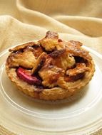 sweet basket with apples as a french dessert