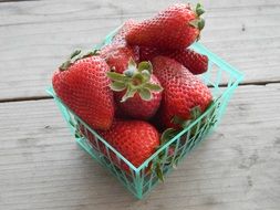 strawberry is an organic product