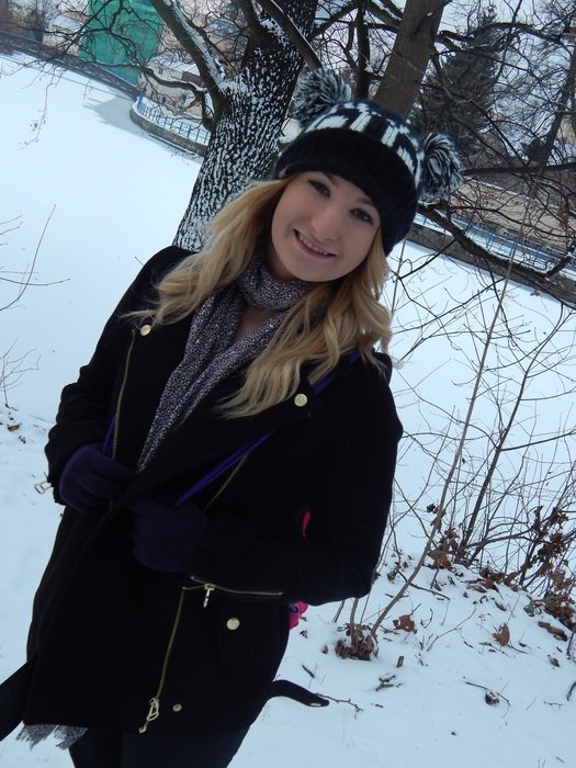 winter barbora smile