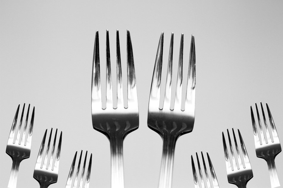 many differently sized sliver forks