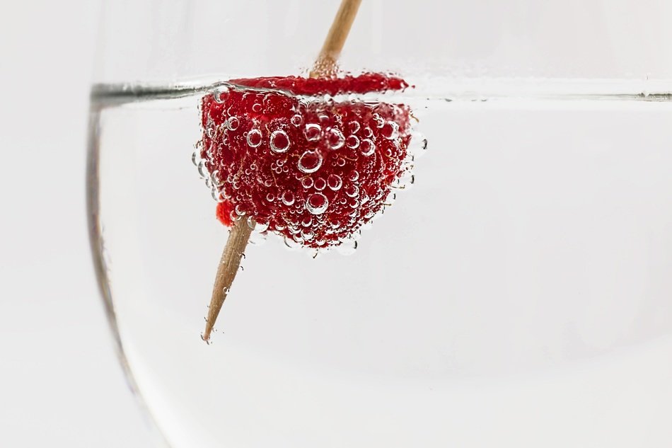 cocktail with raspberry
