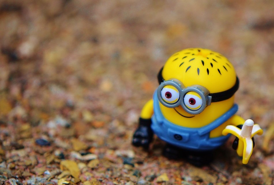 Yellow mignon with banana