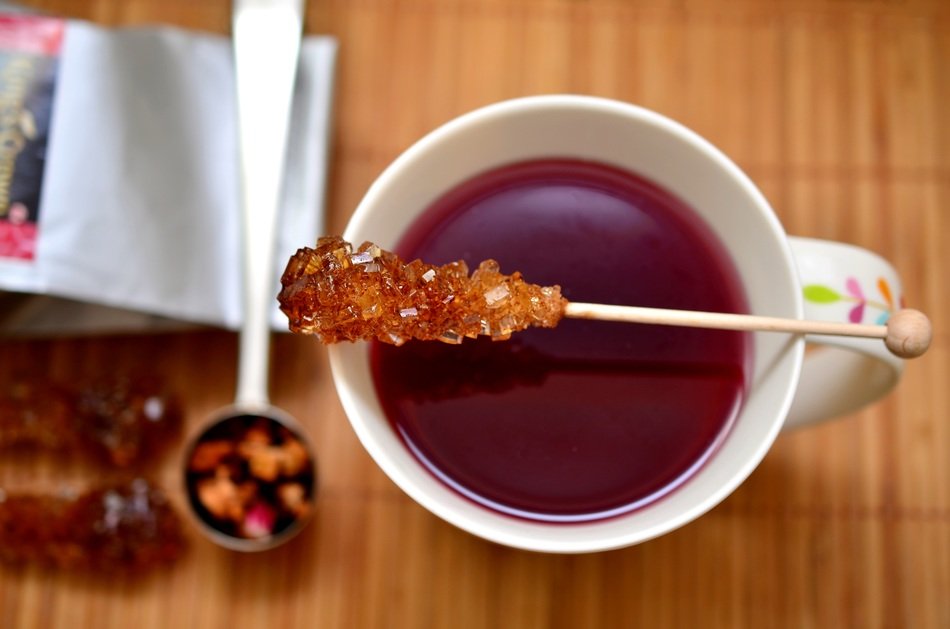 Photo of fruit tea and sugar candy