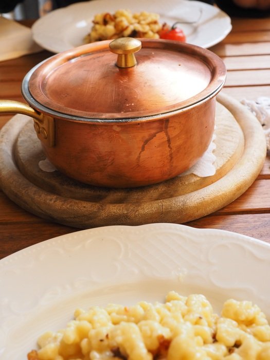 Main course in the brass pot