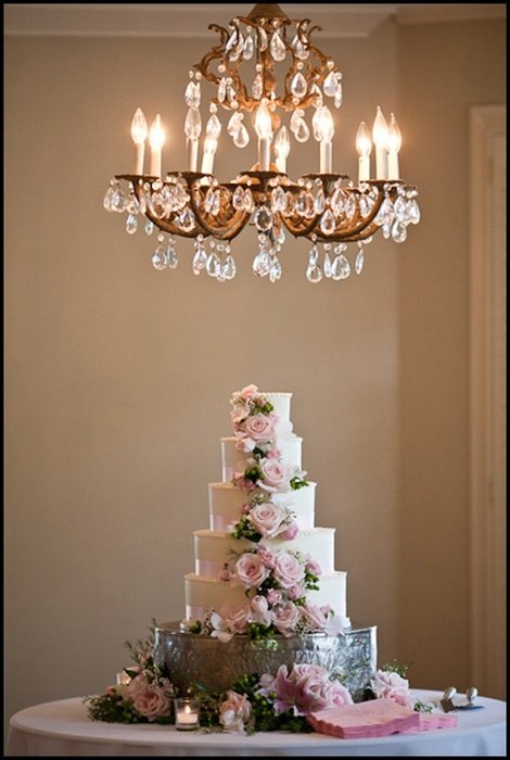 Beautiful wedding cake with the beautiful design