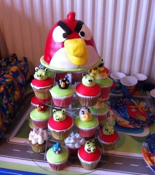 Angry Bird Cupcake Cakes