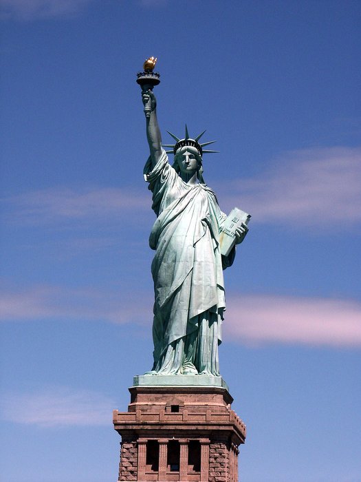 large statue of liberty in new york