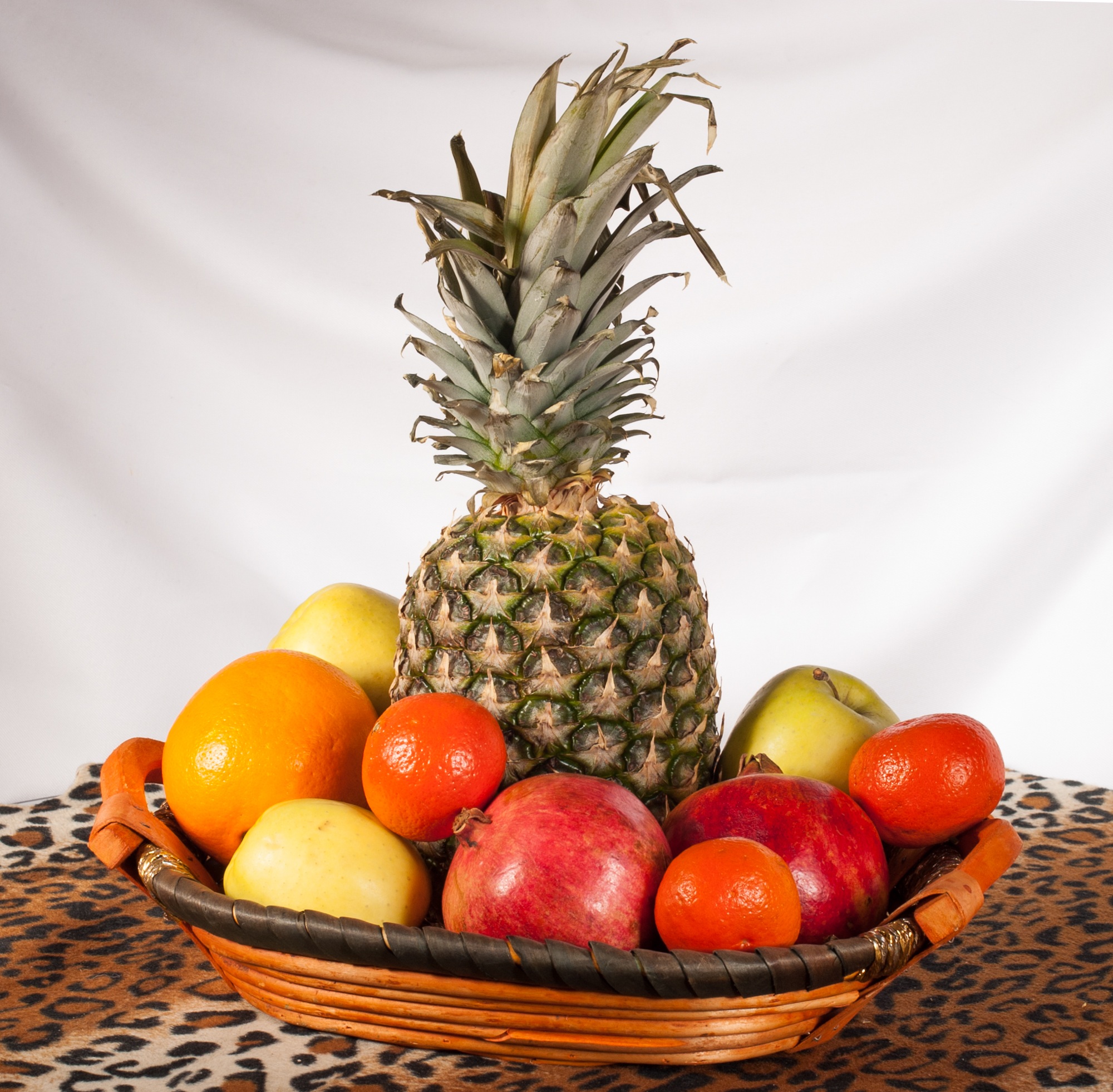 Free image/jpeg, Resolution: 2000x1961, File size: 888Kb, fruit still life ...