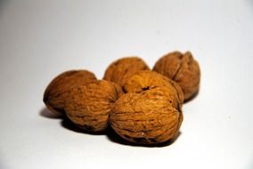 organic walnut