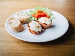 breakfast food eggs ham bread