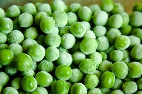 green frozen peas