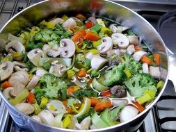 vegetable soup with champignons