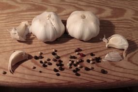 white garlic and black peppers