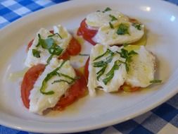 Tomatoes with the mozzarella