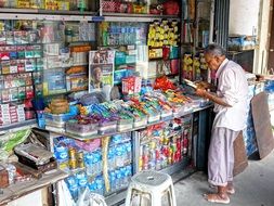 traditional kiosk in singapore