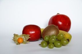 composition of ripe fruits and berries