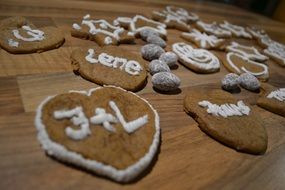 christmas baking heart