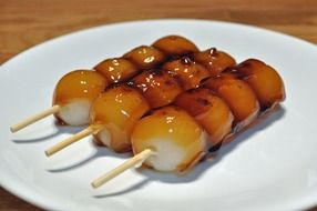 mitrashi-dango on a plate