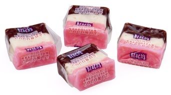 Neapolitan sweets with coconut