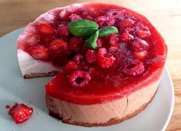 cheesecake with fresh fruit