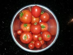 tomatoes in the bowl