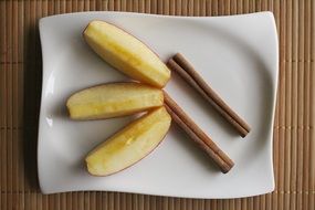cinnamon apple fruit vitamins