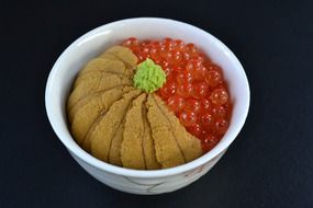 Japanese salmon urchin dish