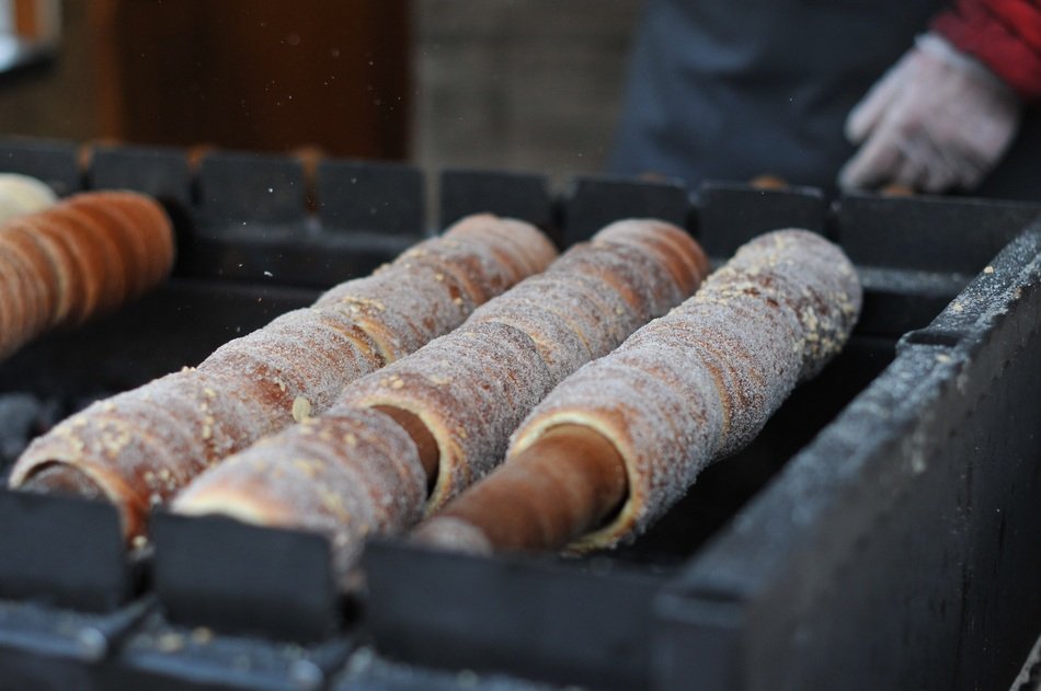 traditional trdlo cakes baking, czech, prague