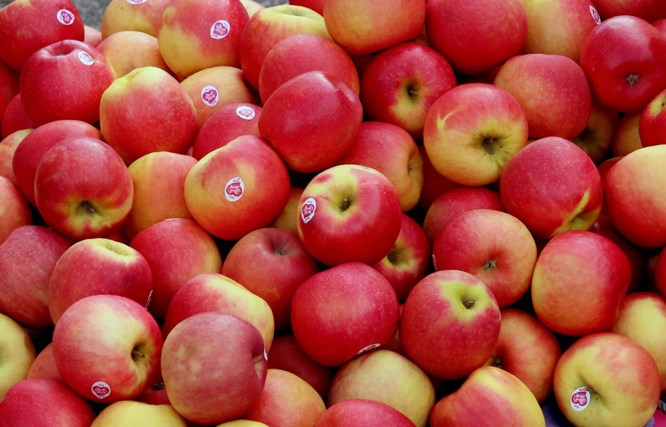 box of apples