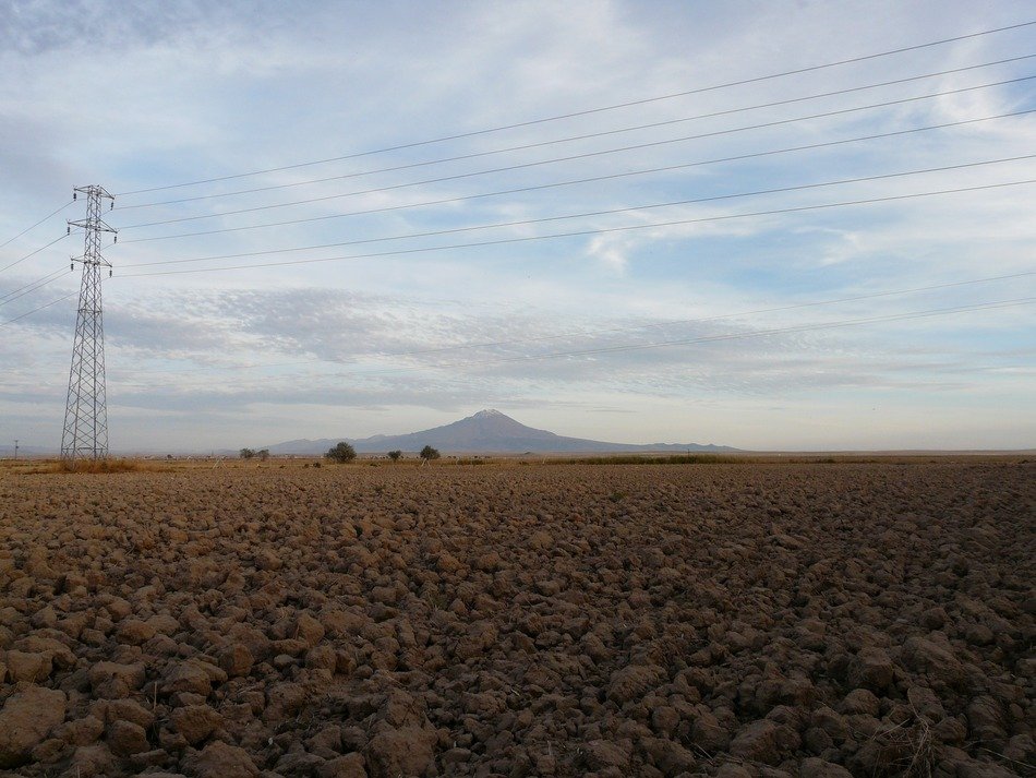 view from the field on the Hasan Dağı