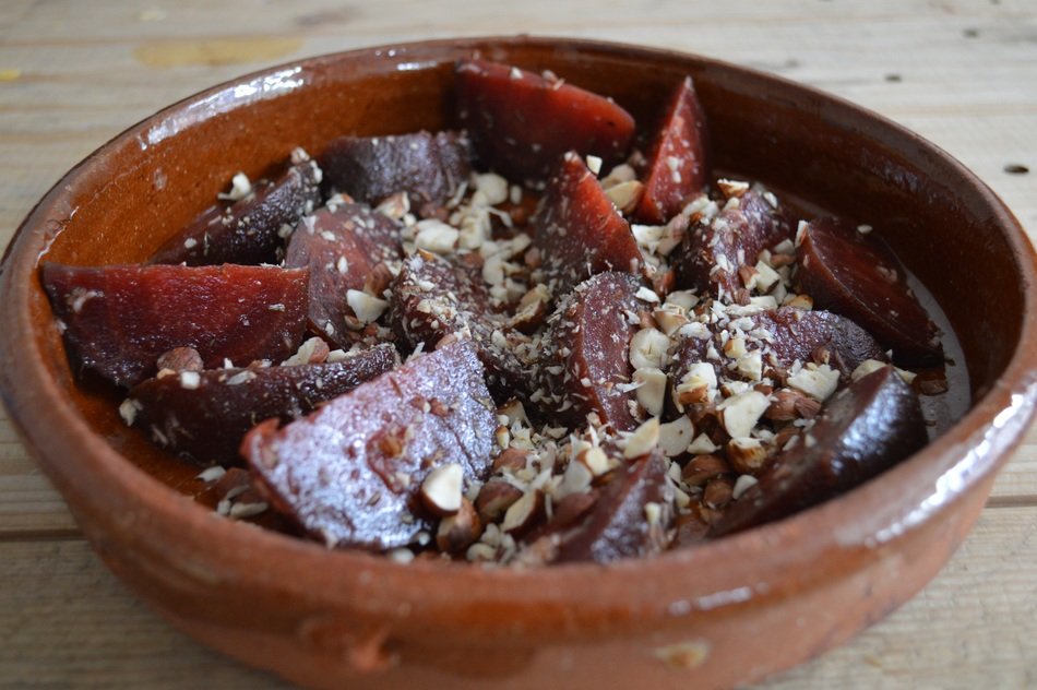 boiled slices of beet in brown plate