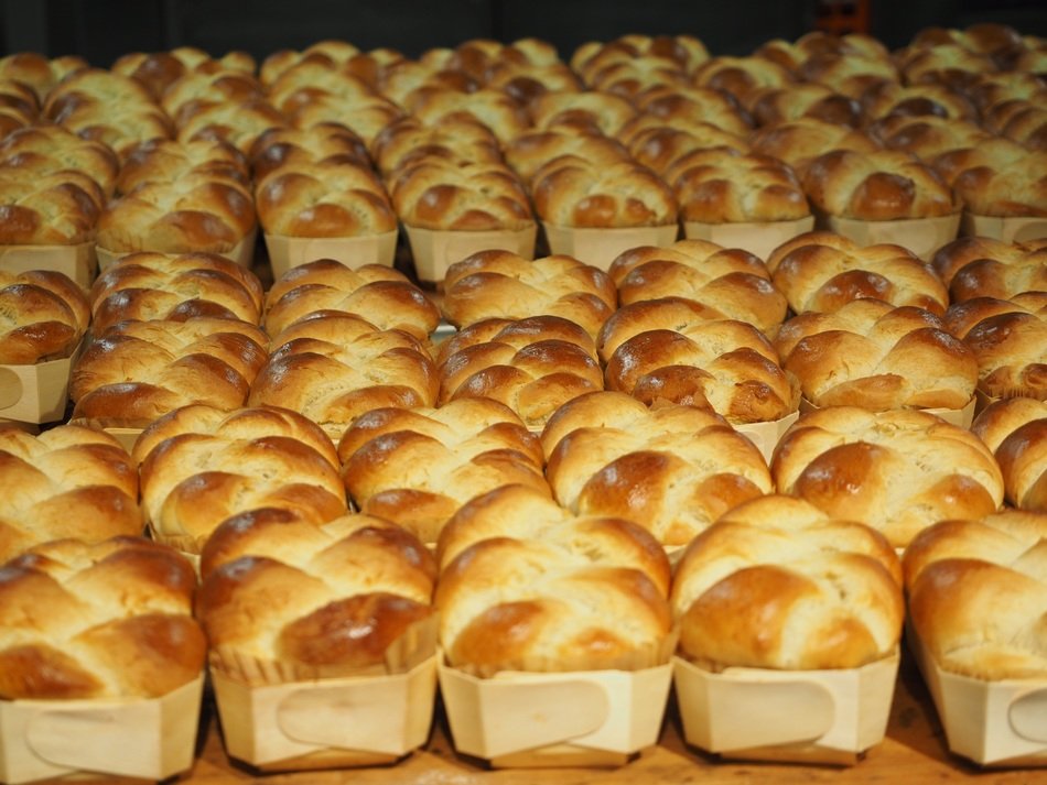 delicious hefekranz in the bakery