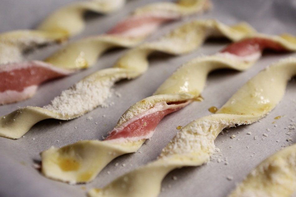 bacon in dough