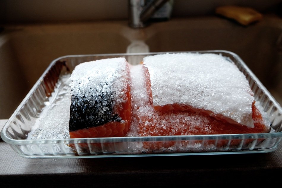 salmon in salt as a dish