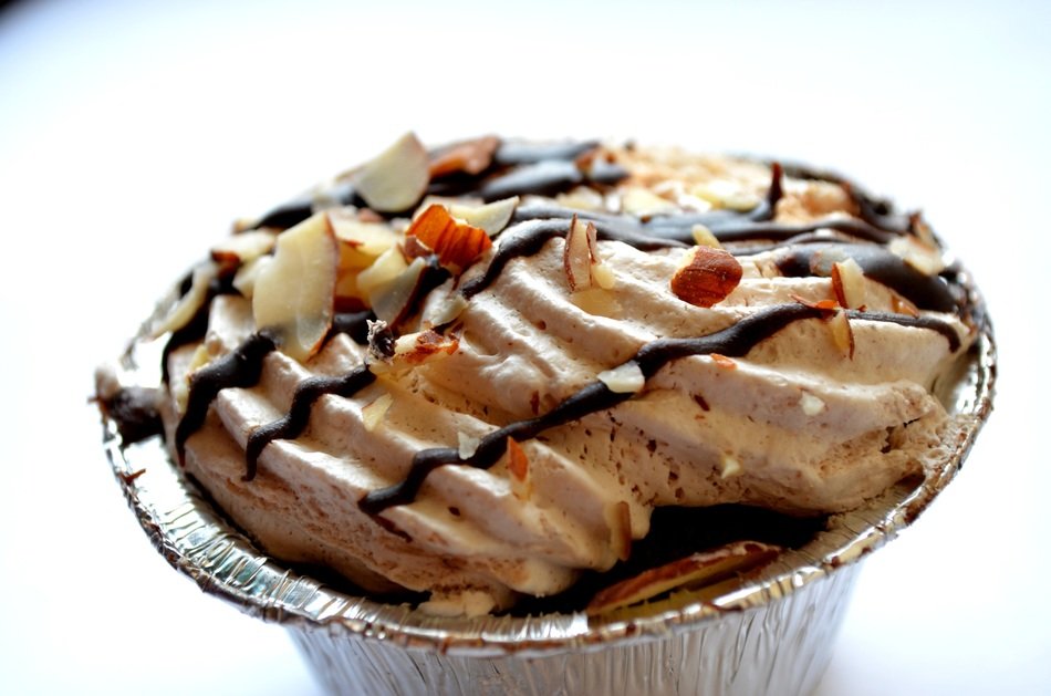 muffin with cream, cupcake close up