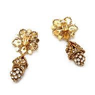 2005 Chanel Haute Couture Gold Pearl And Rhinestone Earrings Image 2