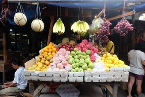 traditional market fruit